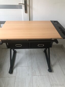 Stôl na kreslenie so sklopnou doskou a stoličkou - 3