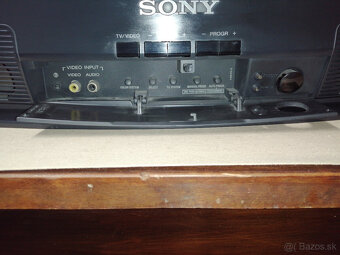 Retro TV Sony Trinitron - 3