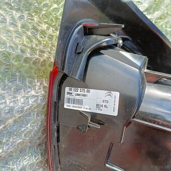Citroen C3 zadné svetlo original 9812257580 - 3