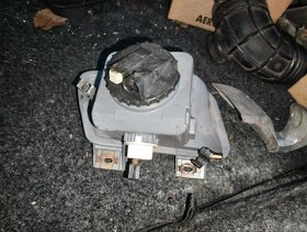 Predám svetla predné na alfu Romeo 166 2.0 - 3