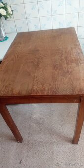 Stôl kuch.skrinky,stoličky,botnik - 3