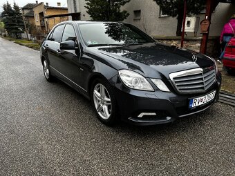 Mercedes -Benz MB E350 W212 rv2010 - 3