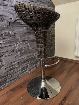 Barová ratanová stolička - 3