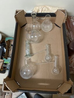 Laboratórne sklo - 3