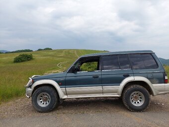 Mitsubishi Pajero - 3