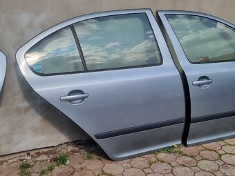 Škoda Octavia 2 sedan prave dvere - 3