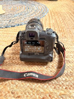 Canon EOS R + 85mm f1,2 1400€ spolu - 3