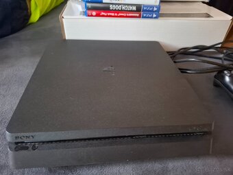 Predám playstation 4 - 3