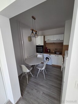 1 izbový byt s balkónom na prenájom - 3