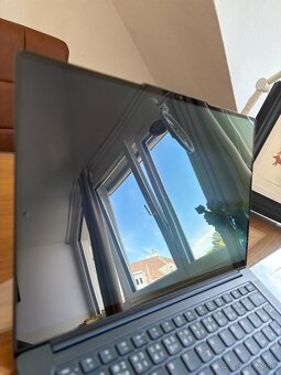 Lenovo Yoga Slim 7 14Q8X9 Cosmic Blue (záruka 3 roky Premium - 3