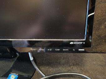 BenQ LCD monitor – model G2222HDL - 3
