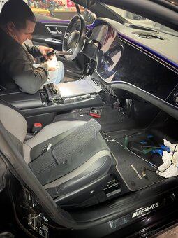 Oprava Mercedes-Benz Hyperscreen (MBUX) - 3