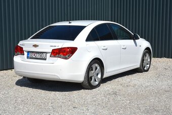 Chevrolet Cruze 1.8 SR voz, Automat - 3