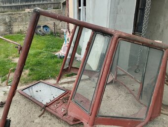 Predám ķabinu na Zetor,okná sú celé plus dvoje dvere - 3
