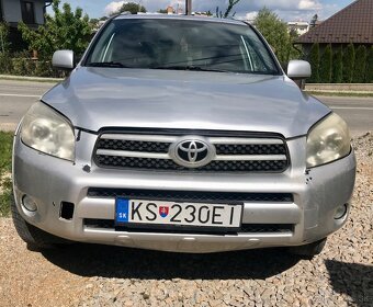Toyota RAV4 - 3