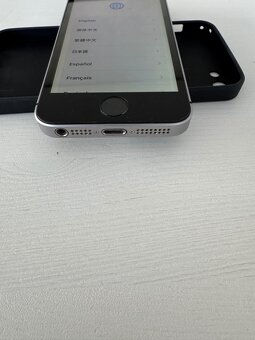 iPhone SE 2016 - 3