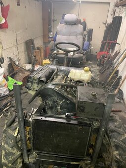 Malotraktor domácej výroby (traktor) 4x4 prevodovka aro - 3