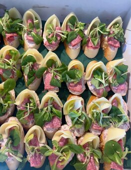 Obložené kanapky,chlebíčky,lokše a kombinované obložené misy - 3