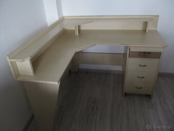 Rohový stôl k PC - 3