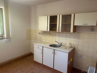 Predaj rodinného domu blízko centra Rožňavy - 3