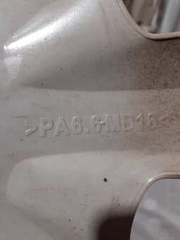 Puklice R16 Volkswagen - 3