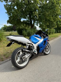 Suzuki GSX-R 600 - 3