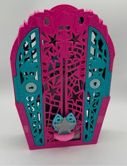 Šatník Monster High - 3