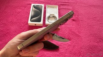 TOP iPhone 15 Pro - 3