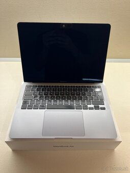 Apple Macbook Air 2020 - intel i3 / 8GB / 256GB - 3