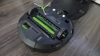 Predám robotický vysávač iRobot Roomba i7+ (i7558) - 3