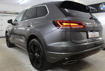 Volkswagen Touareg 3.0 V6 TDI SCR R-Line 4Motion - 3