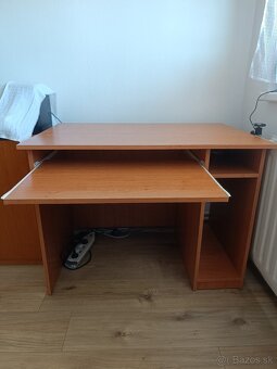 PC stolík s výsuvnou doskou na klávesnicu - 3