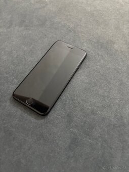 iPhone SE 2022 - 3