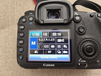 Canon 7D + Sigma DC 18-200 - 3