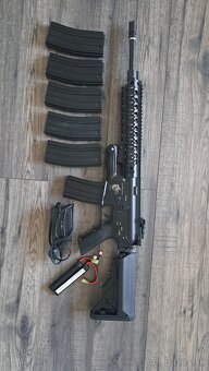 Airsoft zbran - M4-CQB - 3