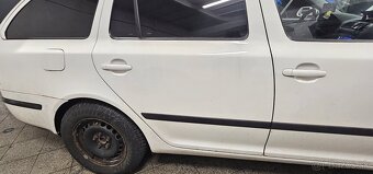 Dvere octavia 2 biela farba - 3