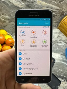 Mobilny Telefon Samsung Galaxy J3 - 3