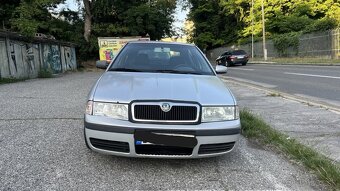 Skoda Octavia 2002 1.6 Benzin - 3