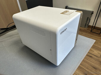 QNAP NAS TS-462-4G (nový, rozbalený) - 3