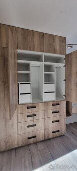 Predám krásnu skrinu - 3