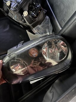 Predne svetla na golf 4 - 3