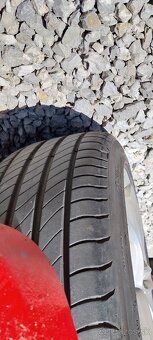 Letna sada disky 5x112 r17 vw golf 6 225/45r17 michelin - 3