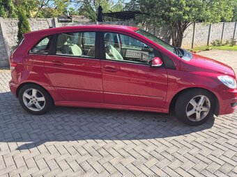 Mercedes B 180 - 3