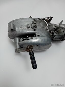 MOTOR JAWA PIONIER 50/05 ZAPALOVANIE 21 - 3