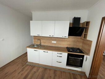 Na prenájom 4 izbový byt v Trebišove - 3