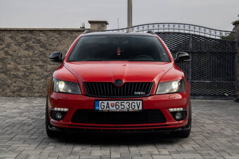 Škoda Octavia Combi 2.0 TDI CR DPF RS DSG - 3
