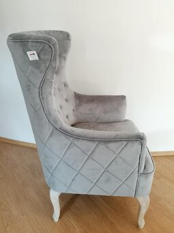 ušiak - sede kralovske chesterfield kreslo - 3