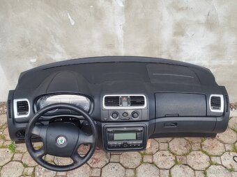 Škoda Fabia 2 palubovka prístrojová doska - 3