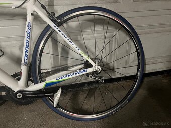 Predám cestný bicykel Cannondale - 3