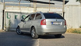 Škoda Octavia 2 2.0tdi DSG - 3